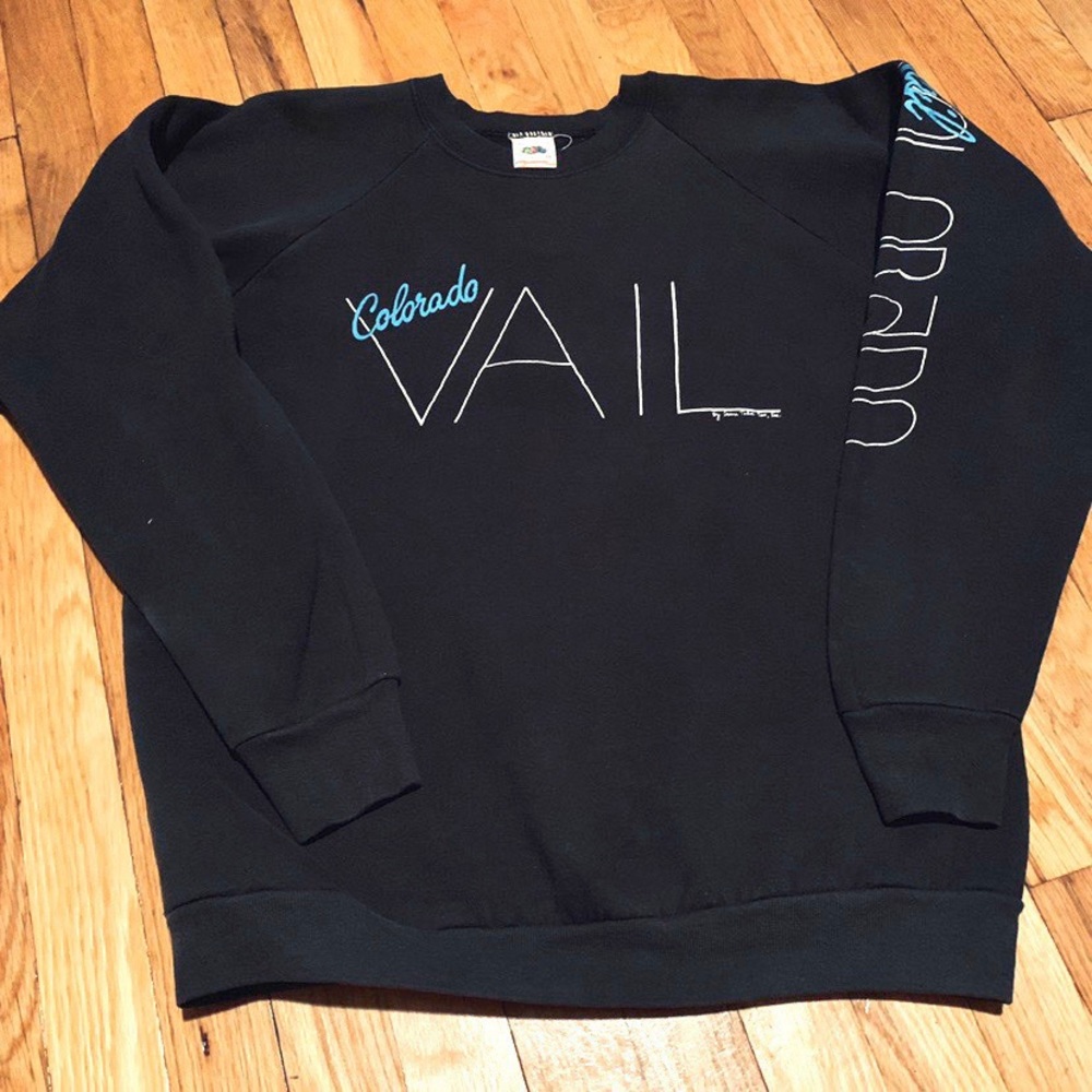 INTAGE VAIL COLORADO CREWNECK SWEATER!